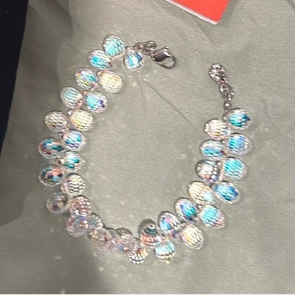VERY PRETTY, Swarovski Iridescent Beaded Bracelet, RARE. BRAND NEW in pouch. - Picture 1 of 2